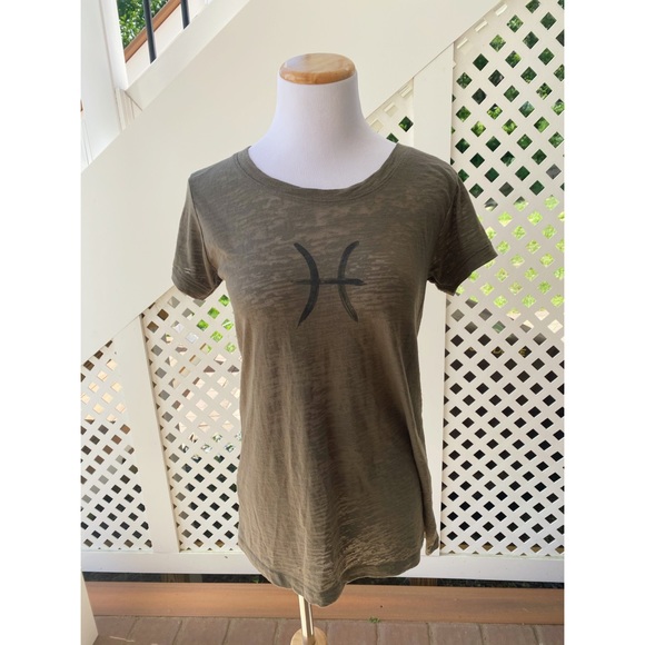 BCBG Pisces Tee Shirt - Picture 1 of 3